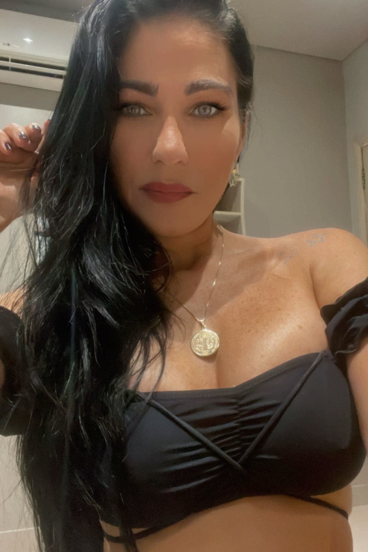 Imagem da acompanhante Julia Medeiros